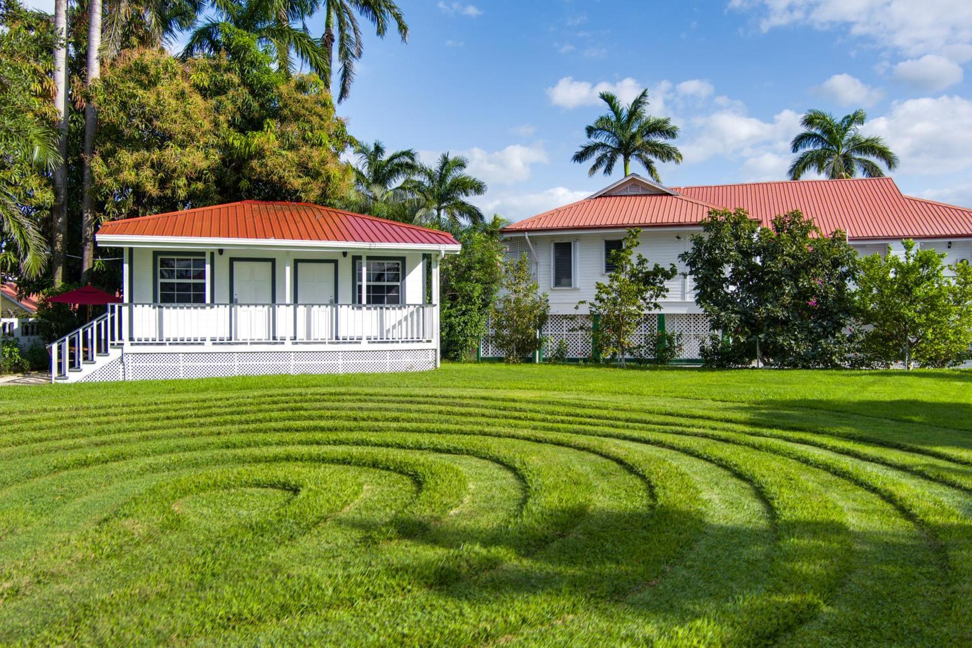 Harbour View Boutique Hotel & Yoga Retreat Belize City Exterior foto